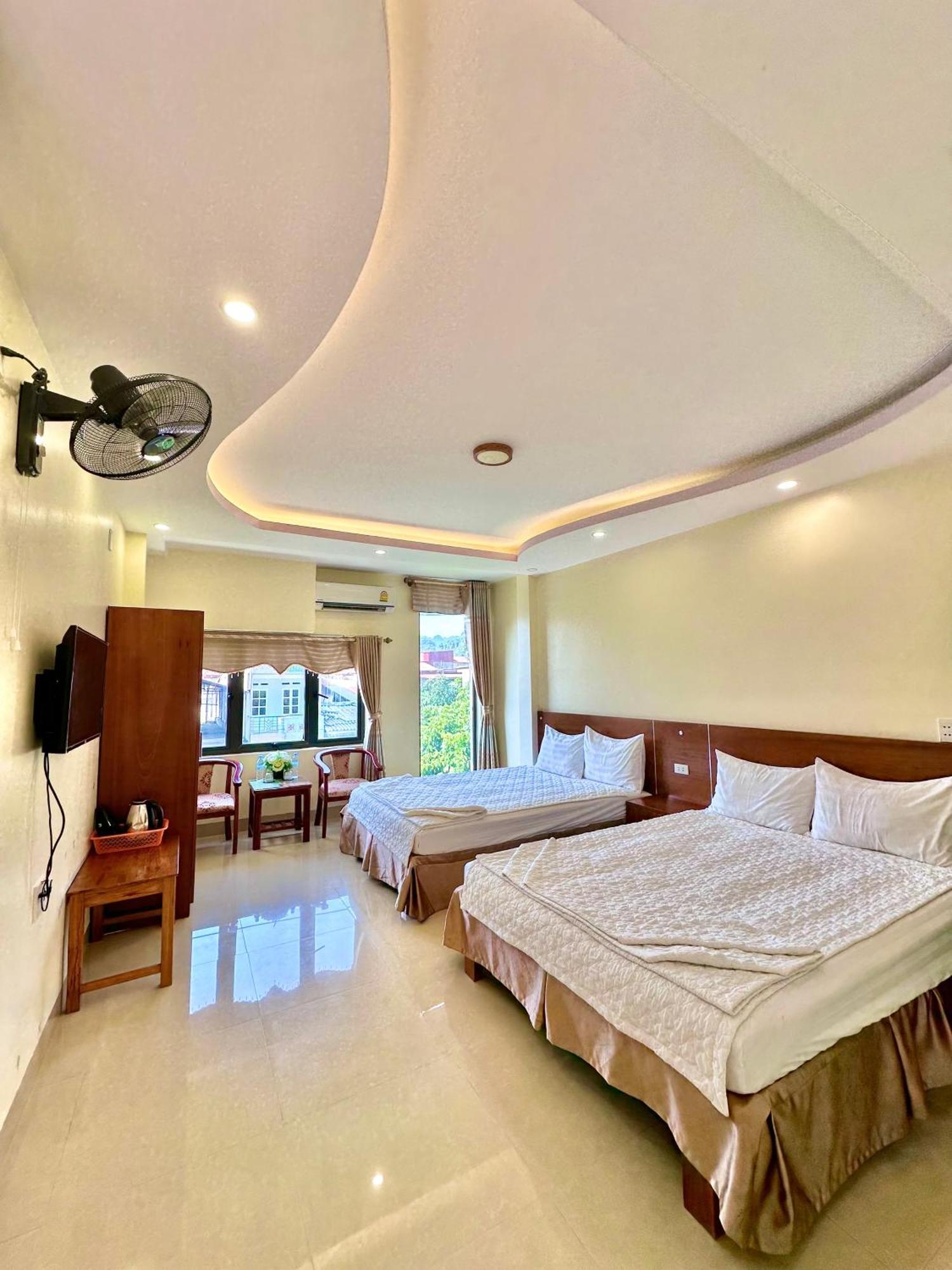 Tam Giac Mach Hotel Ha Giang Esterno foto