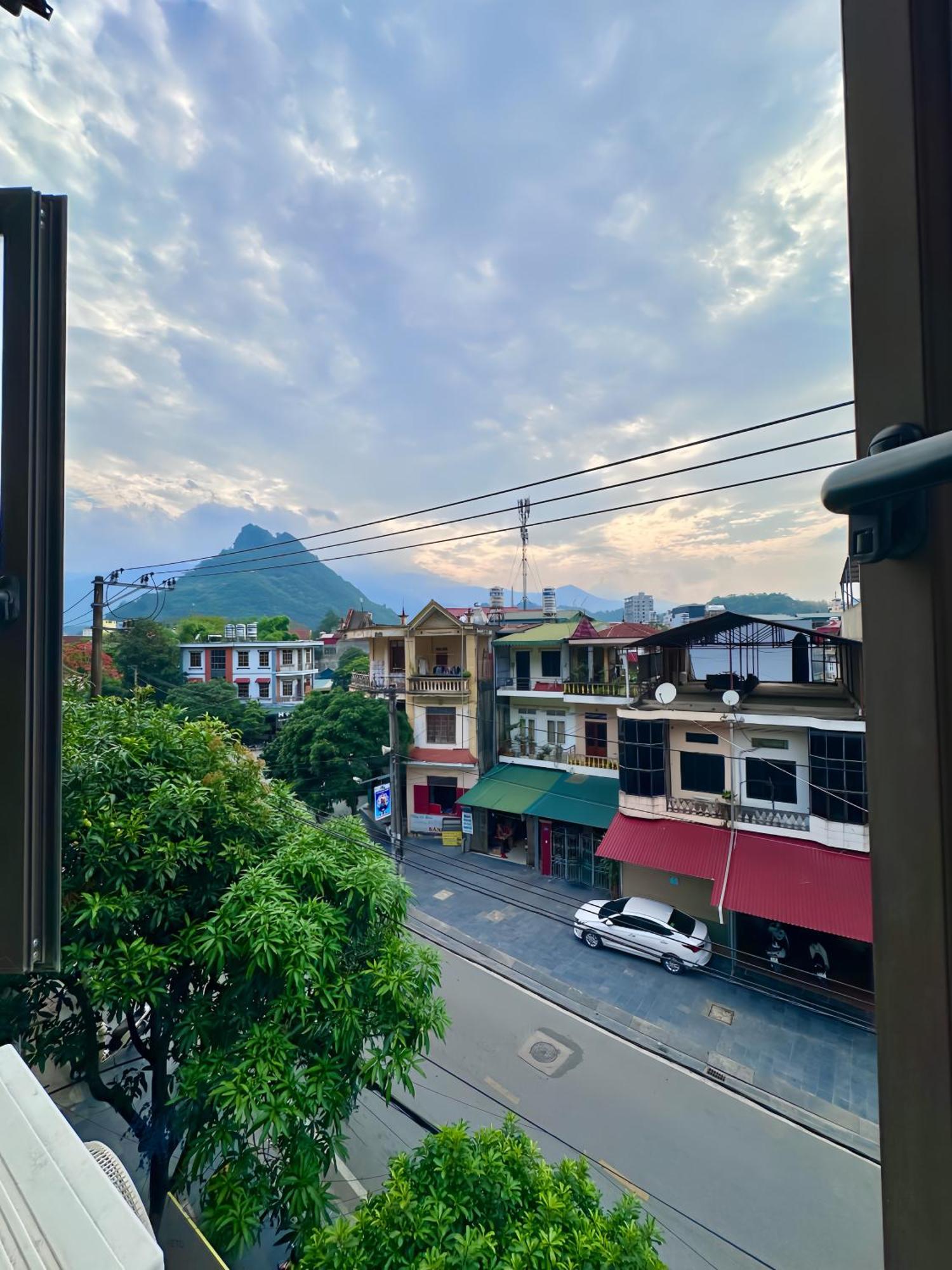 Tam Giac Mach Hotel Ha Giang Esterno foto